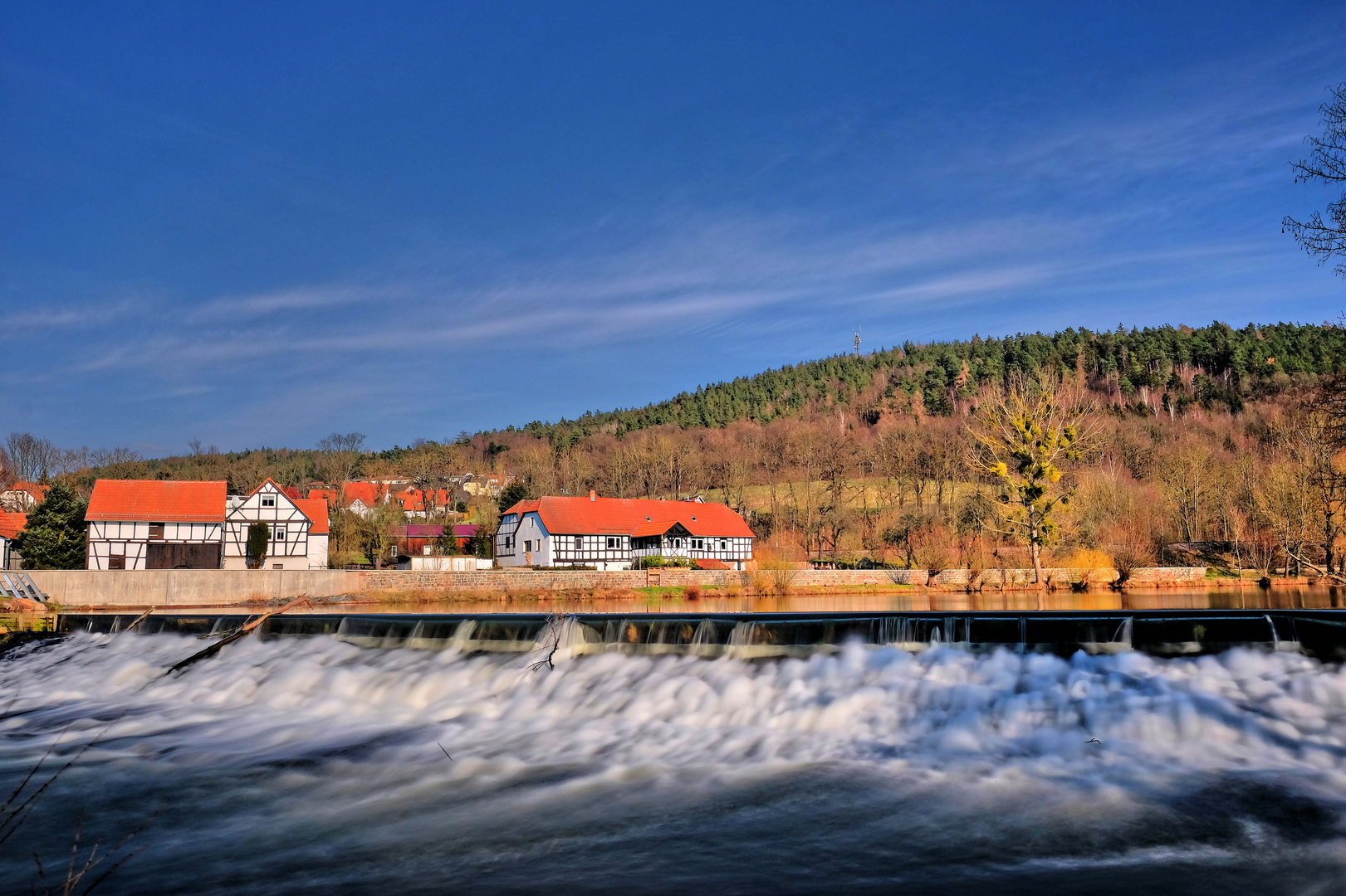 Elsterwehr Wünschendorf in der Langzeitbelichtung