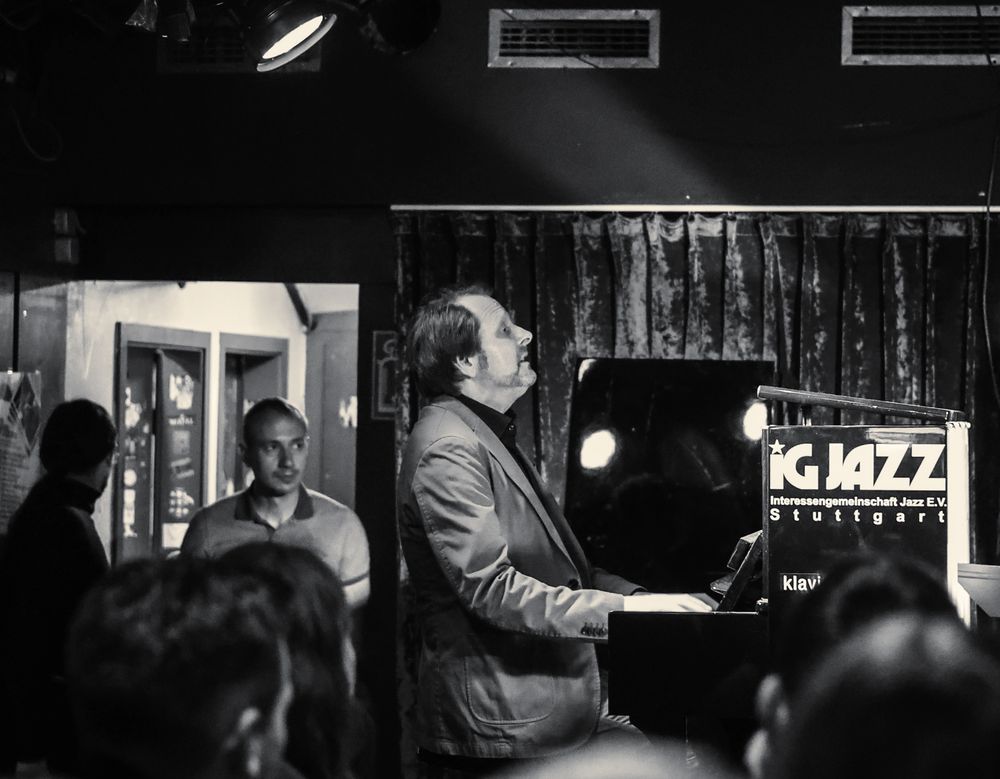 EM2A0266_v14_sw_e20__piano_kiste_mi28mai25