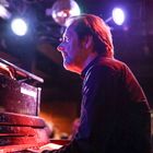 EM2A0279_v12_e20_OK_piano_andy_Herrman_v28mai25