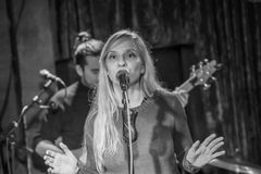 EM2A0404_v14_sw_e20_vocal_kiste_24ap25