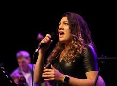 EM2A0948_v2_vocal_v2nom25_vMTfoto