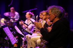 EM2A0983_++_Klatschen