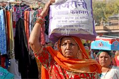 Emanzipation in Indien heißt, Frauen schuften wie Männer