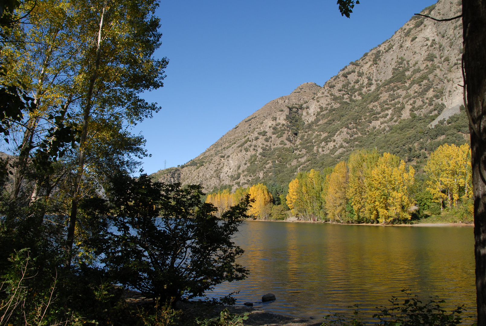 Embalse de La Torrasa (Guingueta d'Aneu) LLeida.