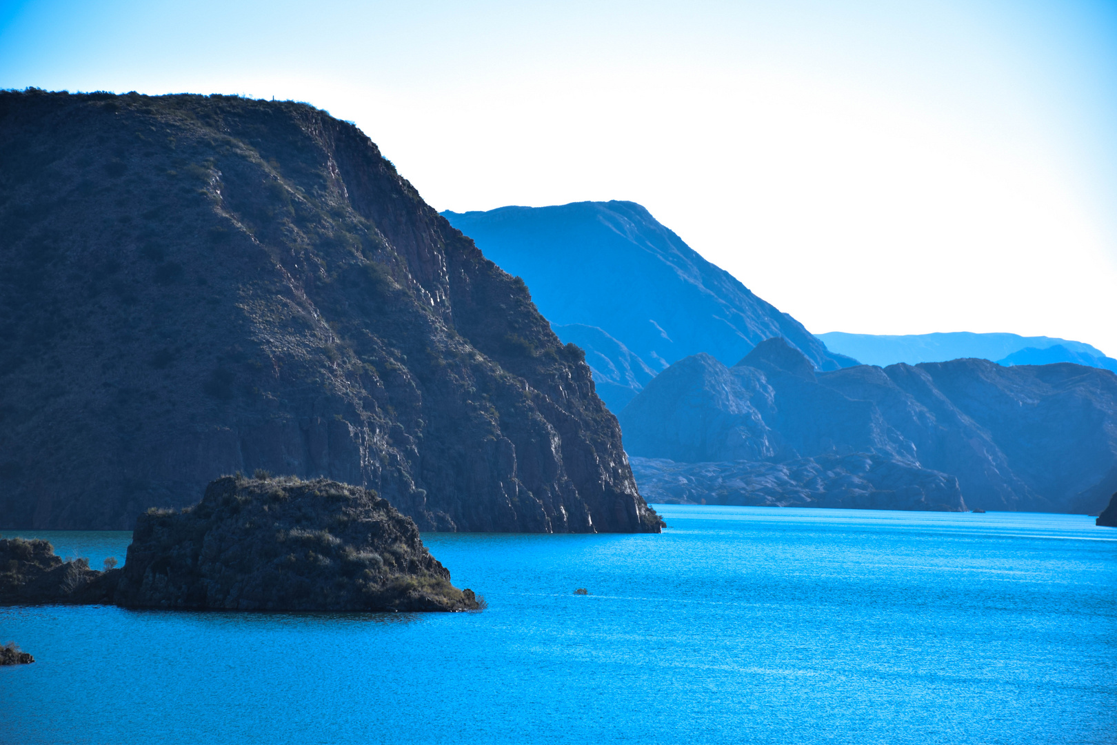 embalse  " los Reyunos" 