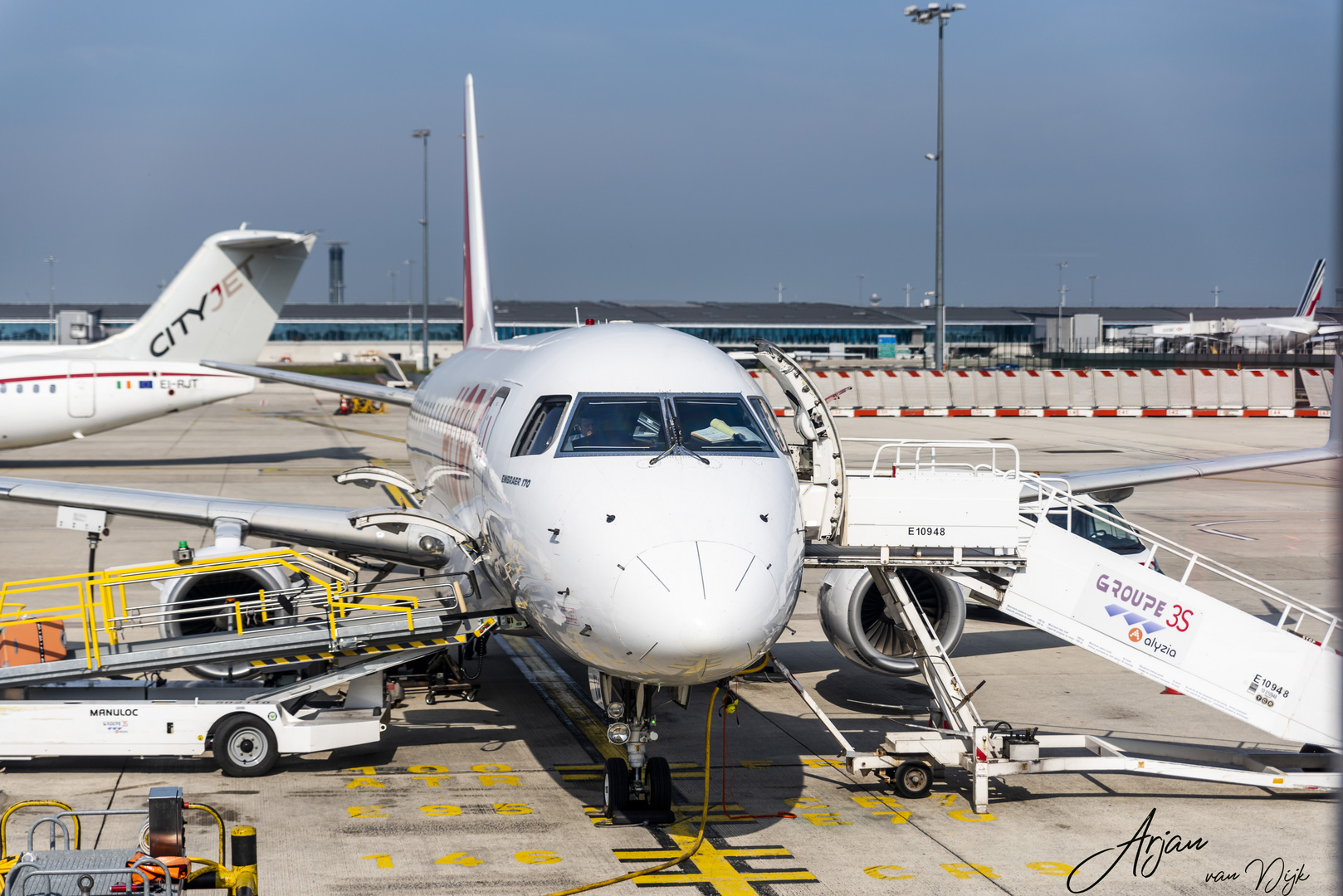 Embraer 170