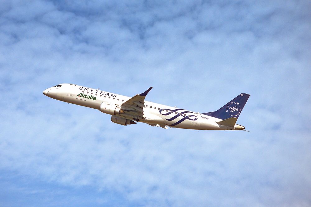 Embraer E190