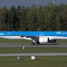  Embraer E195-E2 - KLM 