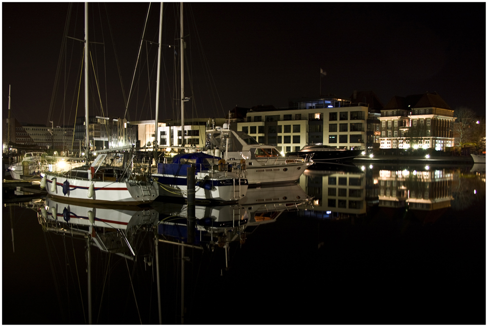 Emden bei Nacht