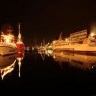 Emder Hafen bei Nacht