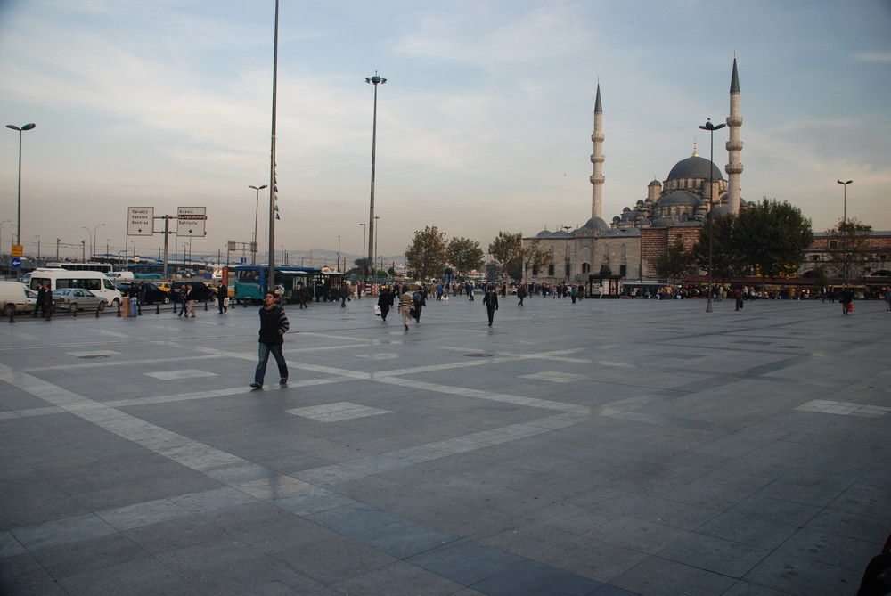 Eminönü in der der Wintersonne am Abend