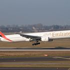 Emirates 777-300 A6-EMM