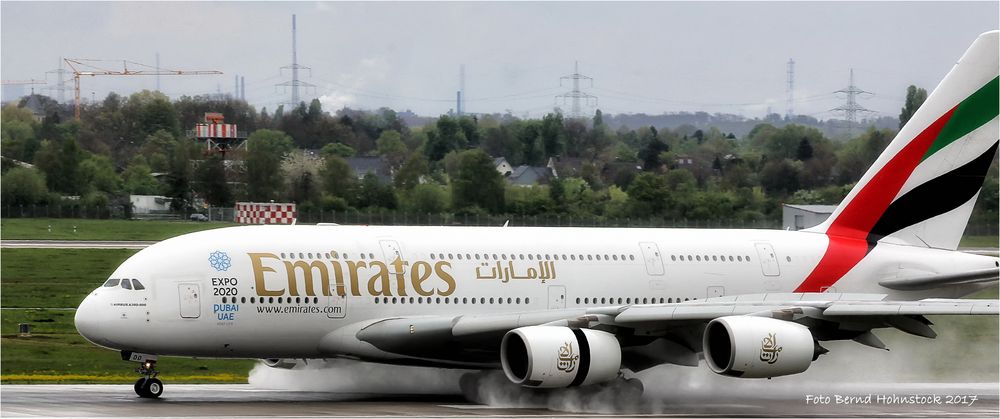 Emirates ..... A380