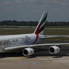 Emirates A380-861 A6-EDW Arrival ..