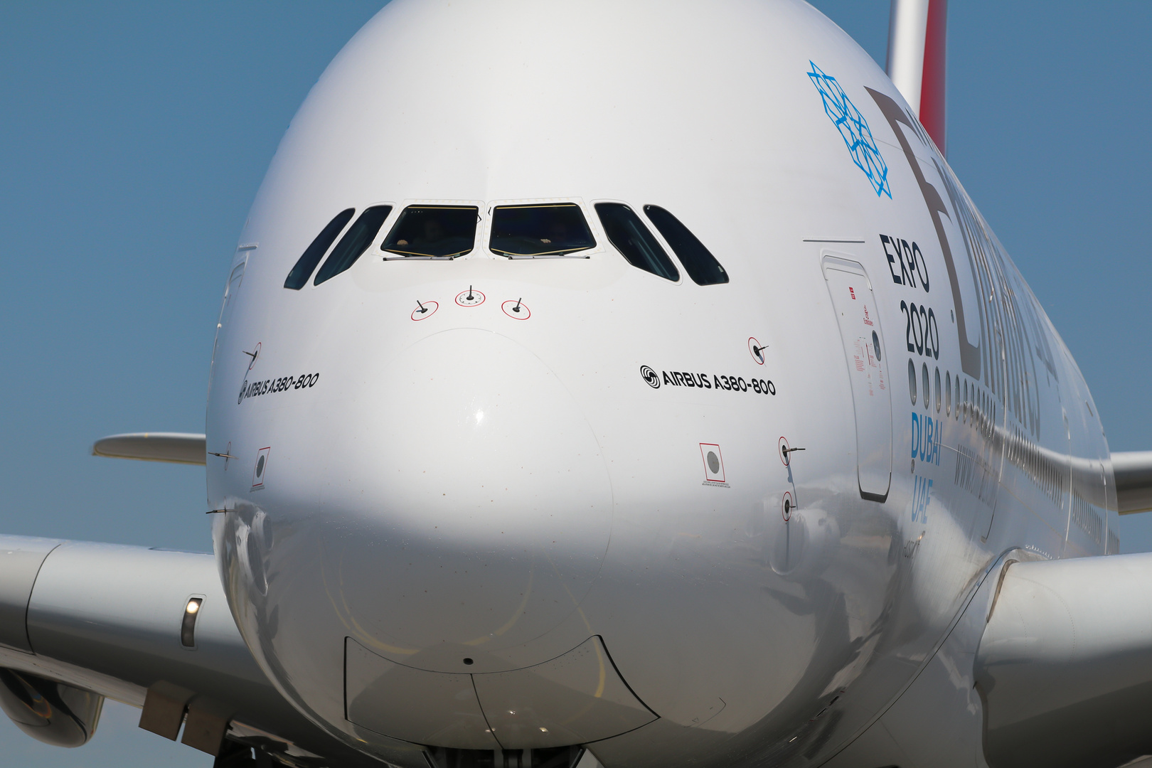 Emirates A380 Erstlandung in Wien