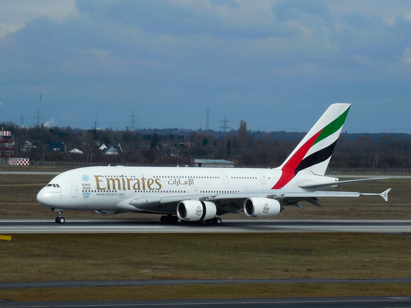 Emirates A380 in DUS