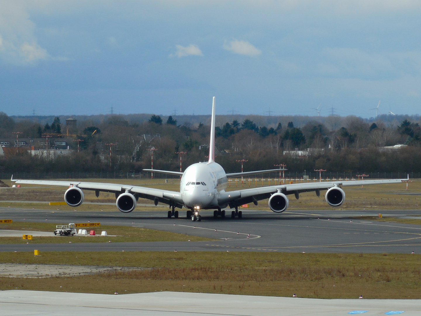 Emirates A380 in DUS