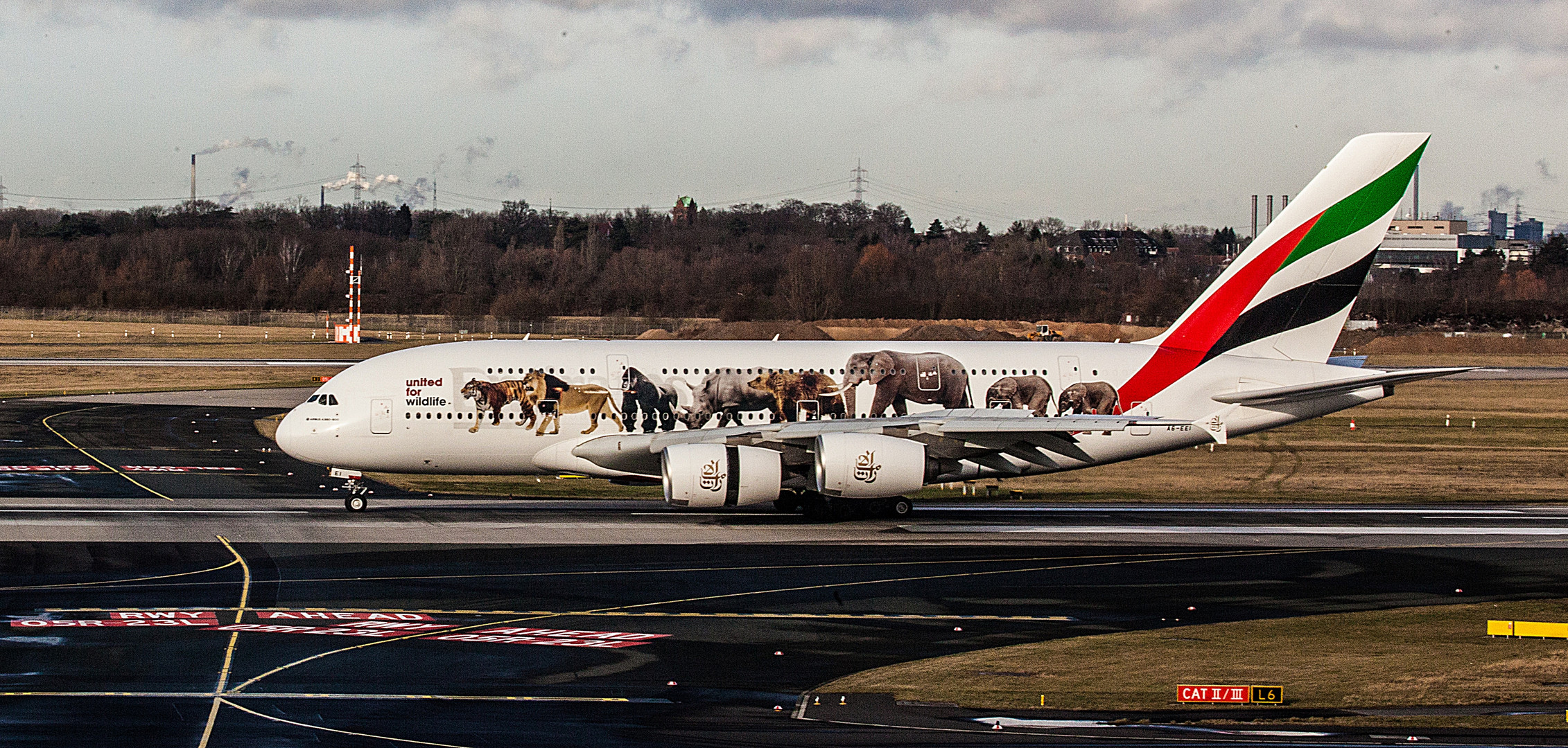 Emirates AIRBUS A 380 "United for Wildlife"