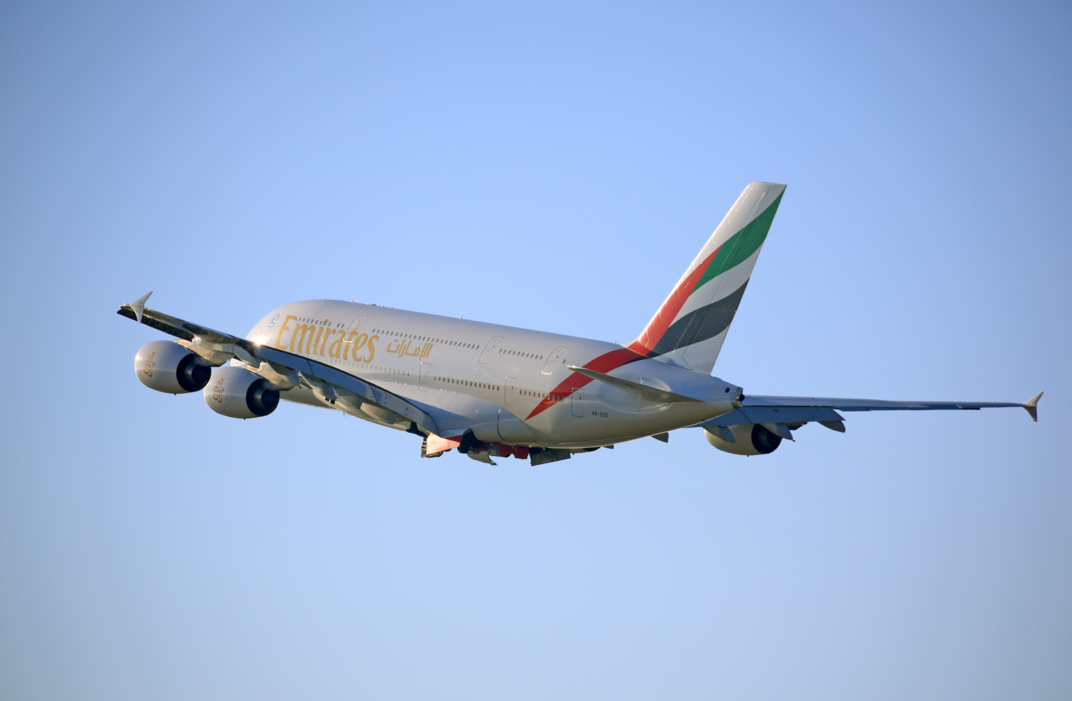 Emirates Airbus A380-800 kurz nach dem Start