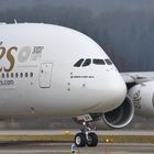 Emirates Airbus A380-861 A6-EDV 