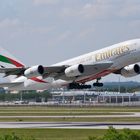 Emirates Airbus A380-861 A6-EEB 