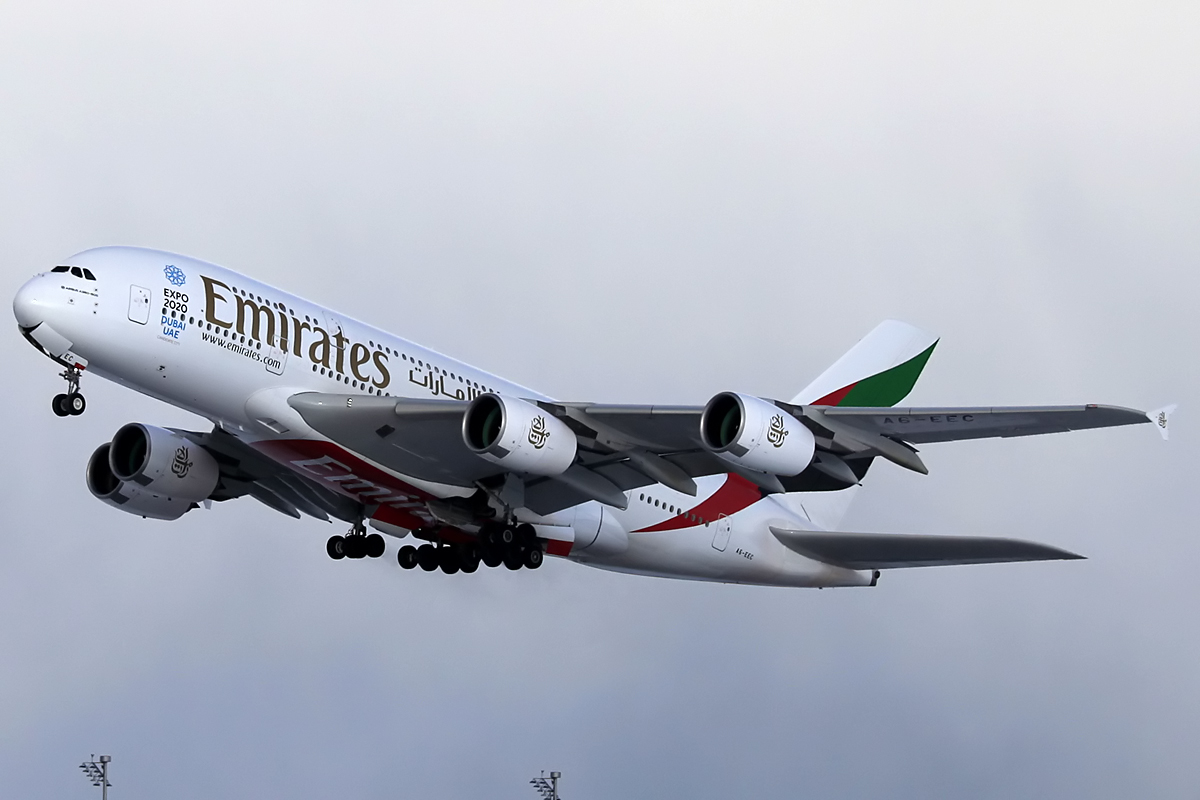 Emirates Airbus A380 - Munich Airport am 09.02.2013