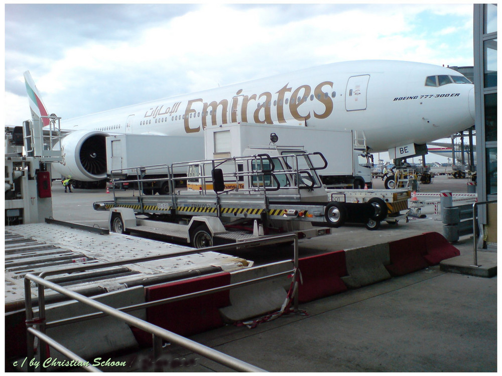 Emirates Airlines # Boeing 777-300ER