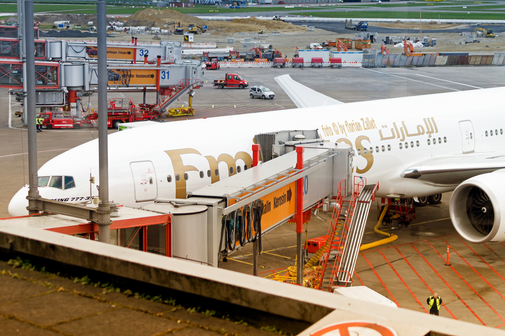 Emirates Boeing 777-300 ER in EDDH