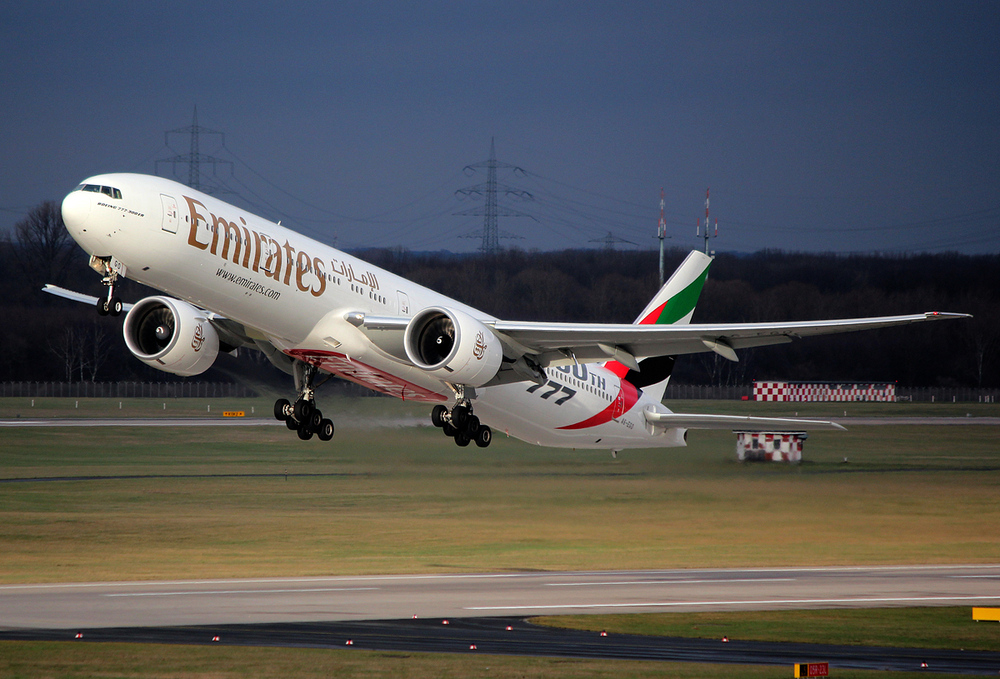 Emirates Boeing 777-31H(ER) A6-EGO "1000th 777"