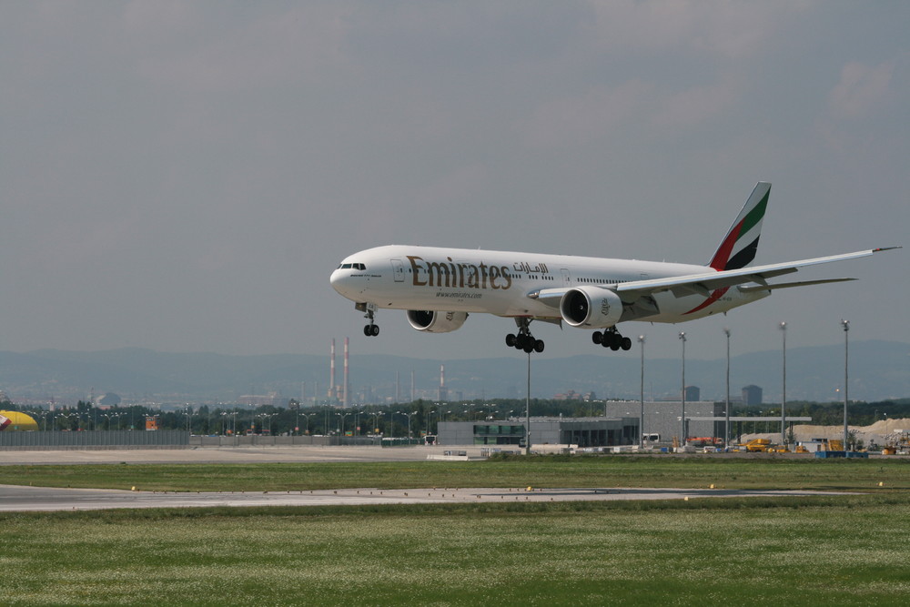 Emirates Boeing 777