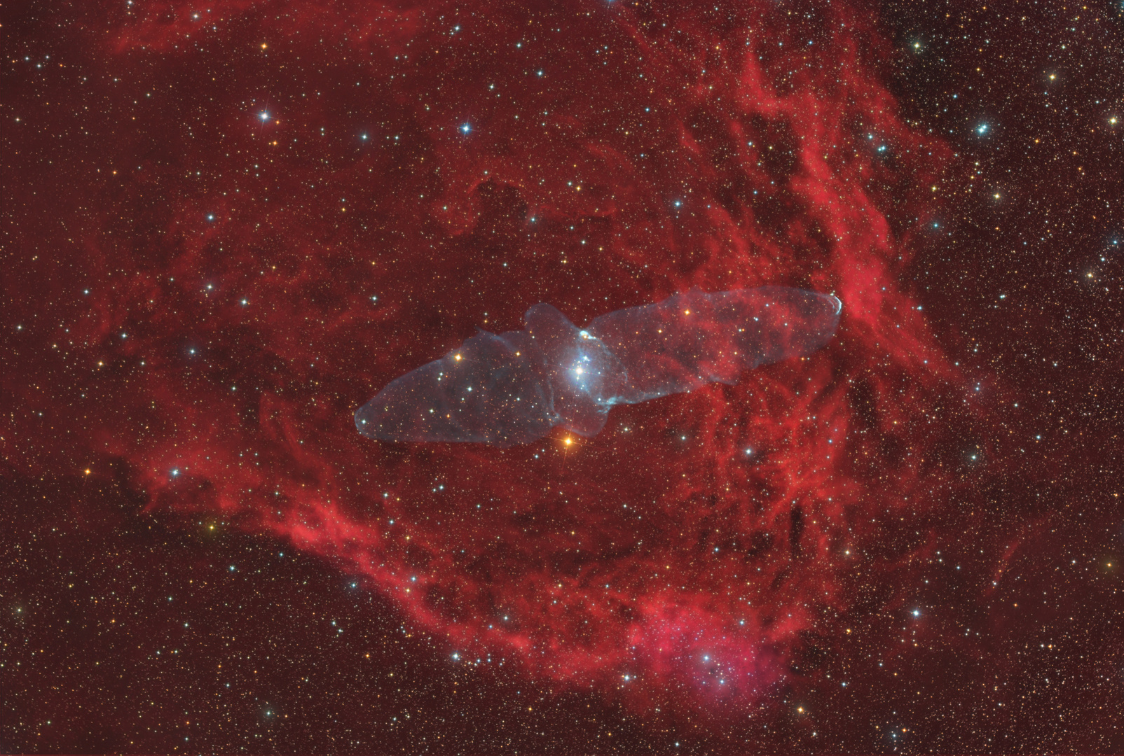 Emissionsnebel Sh2-129 und der Liquid-Squeeze Nebel Ou4 im Sternbild Cepheus