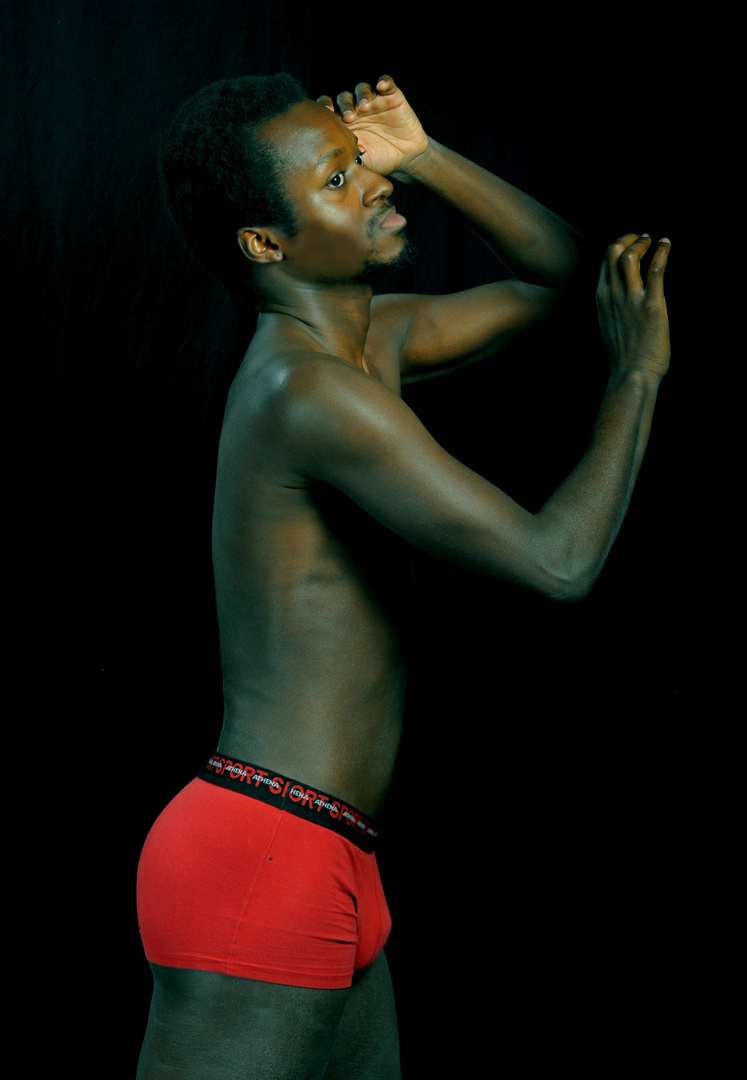 Emmanuel Buriez red boxer