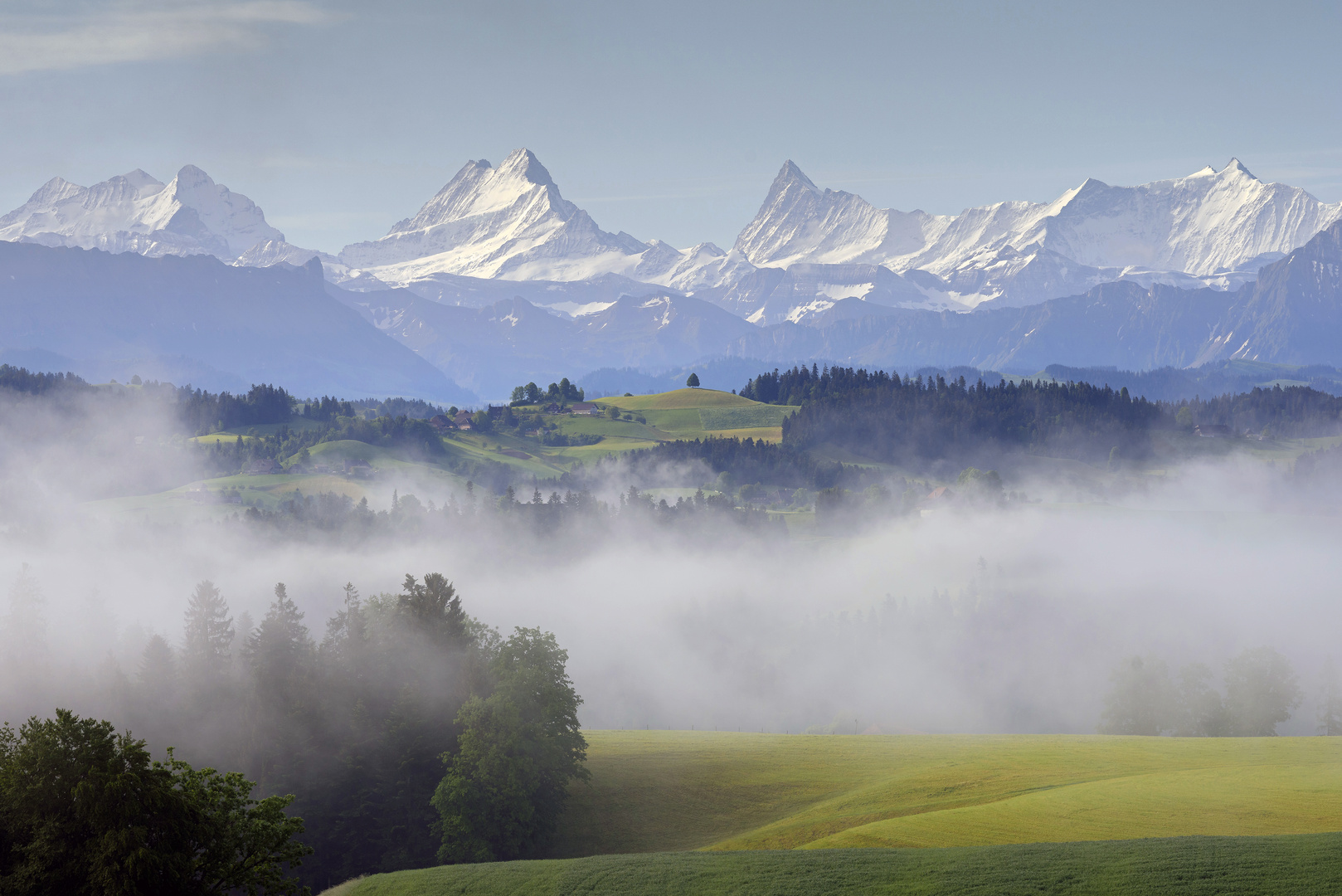 Emmental mit Alpen 