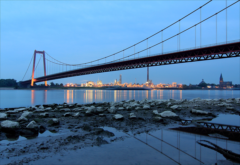 Emmerich am Rhein Foto & Bild world, blaue stunde, deutschland Bilder