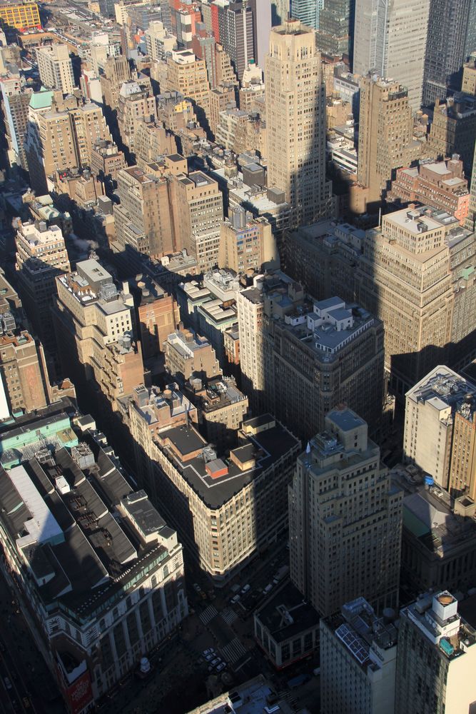 Empire State Building als Schatten in der Häuserschlucht (IMG_3662)