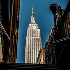 Empire State Building aus dem U-Bahn Schacht kommend