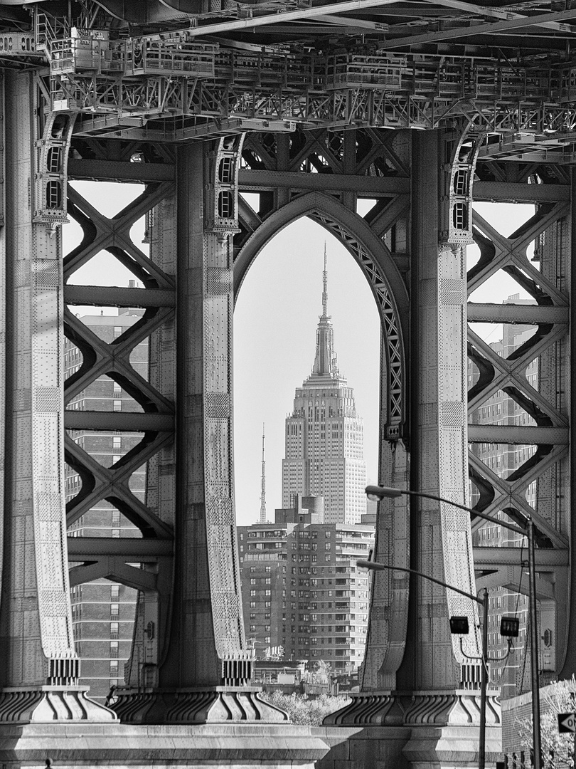 Empire State Building mit Manhatten Bridge