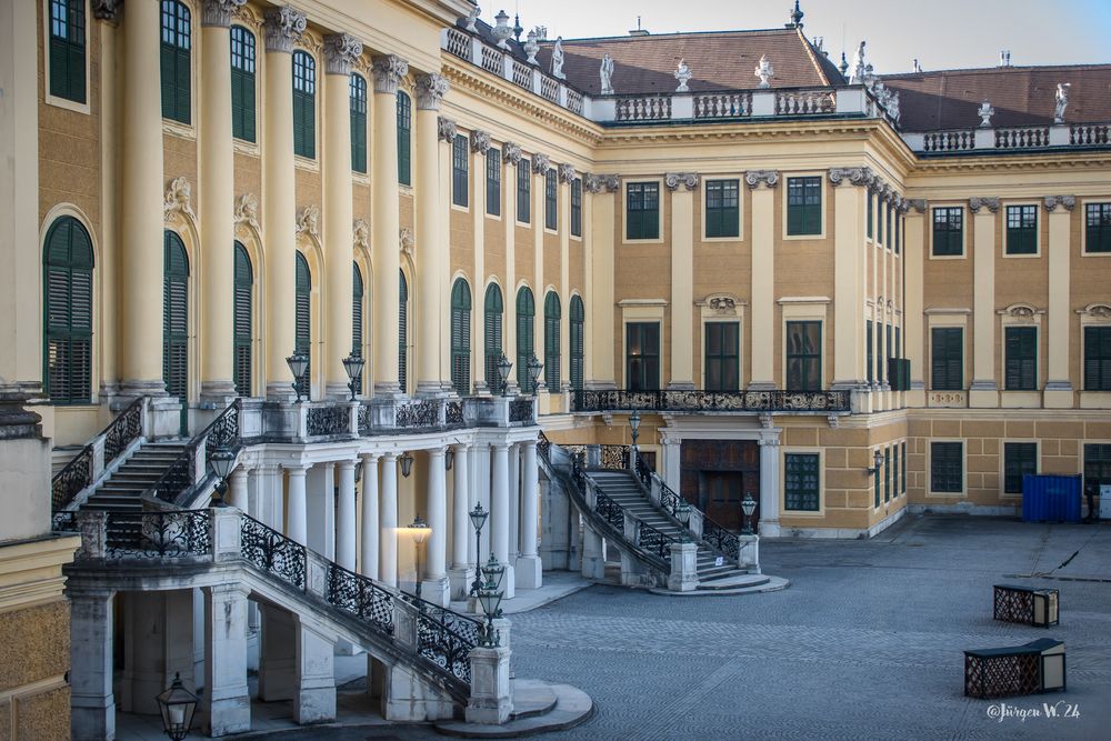 Empore Rückseite Schönbrunn