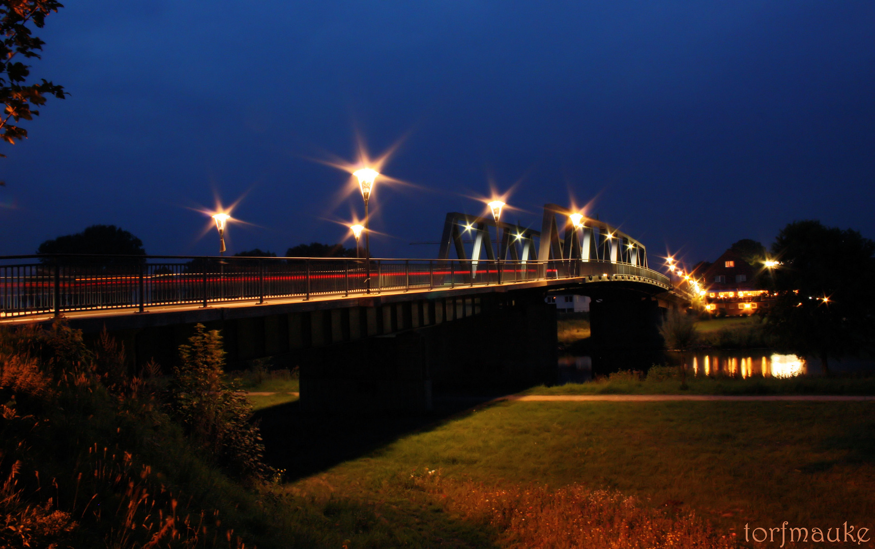 Emsbrücke bei Nacht - bridge over River Ems at night