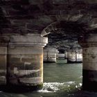 En dessous des ponts de Paris