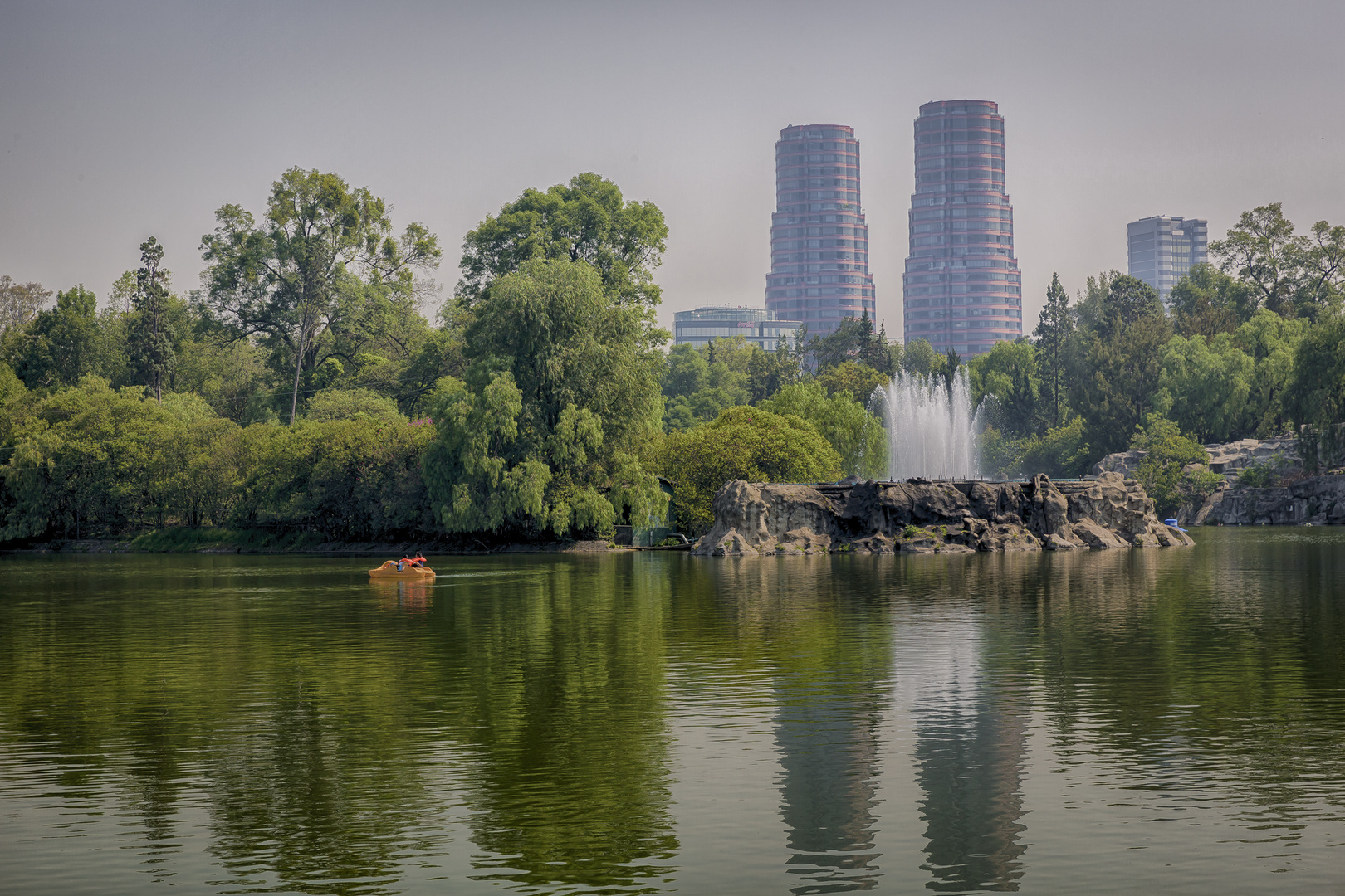 EN EL LAGO_R9A0235-HDR