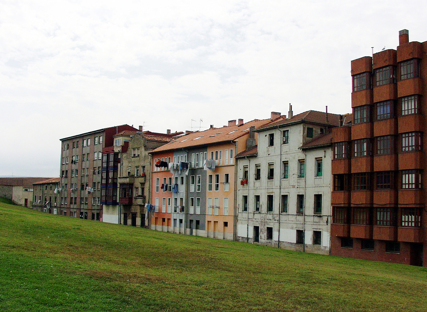 En Gijón, existe el barrio de Cimadevilla