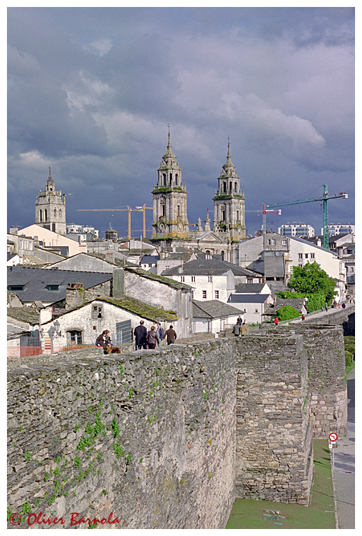 En la muralla de Lugo (Camino del Norte, 11)