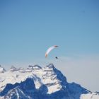 En l'air face aux Dents du Midi