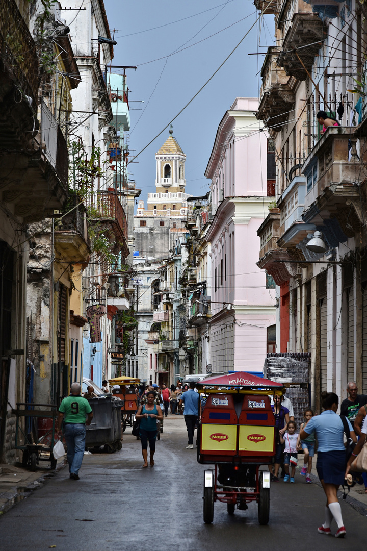 en las calles de La Habana con Maggi