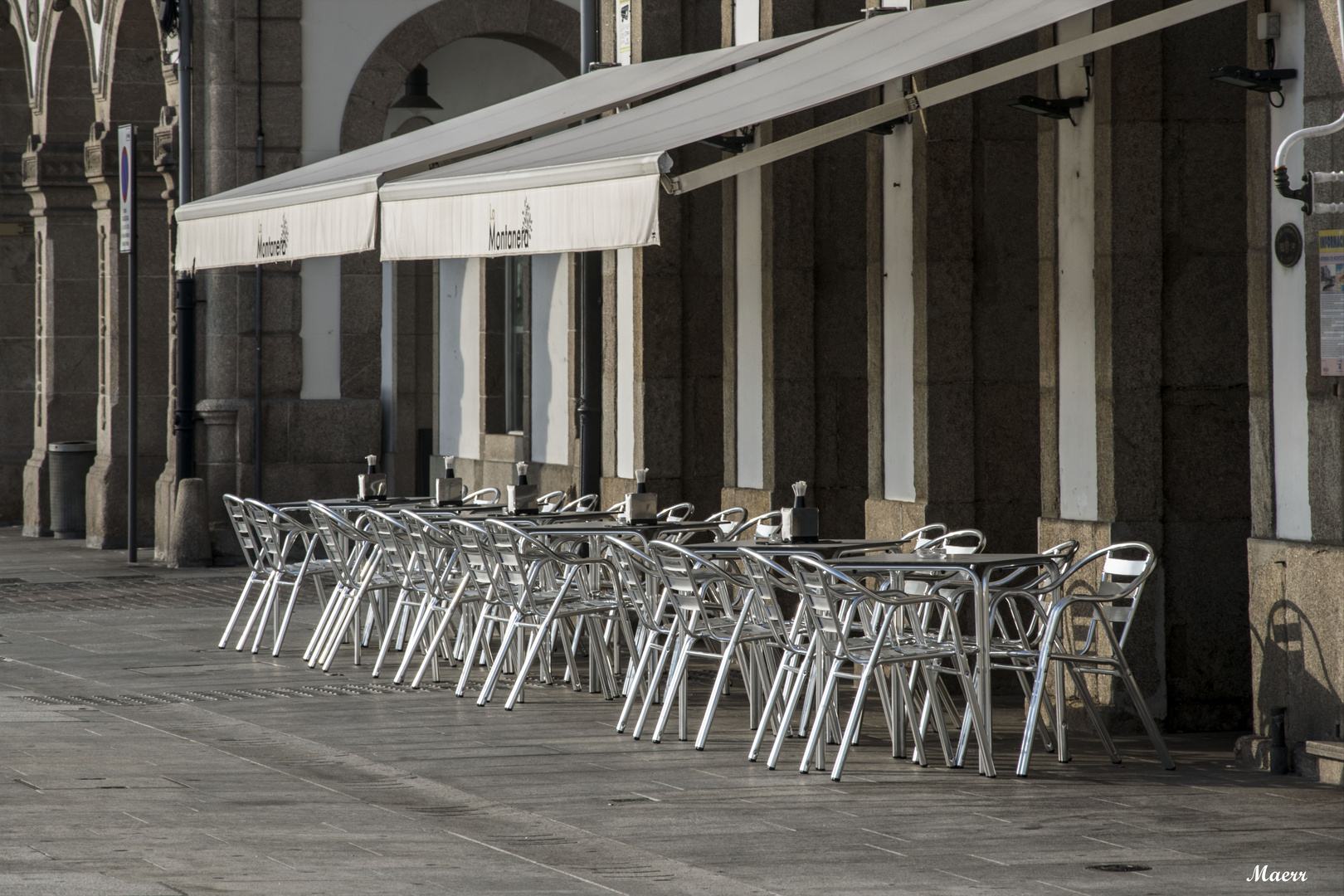 En Los Cantones de La Coruña, a la hora de la siesta