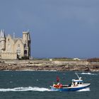 en passant devant le château