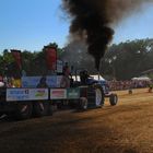 En pleine journée, éclipse de... tracteur.