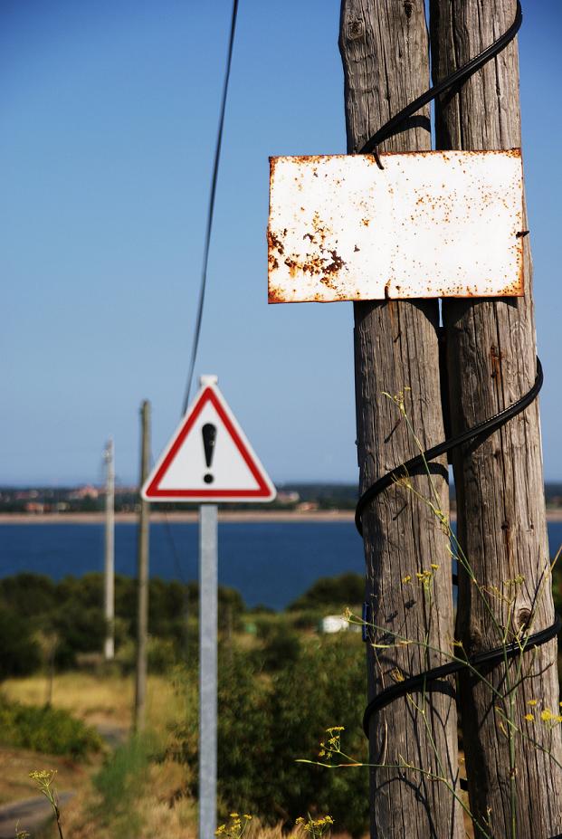 En route pour... le danger électrique.