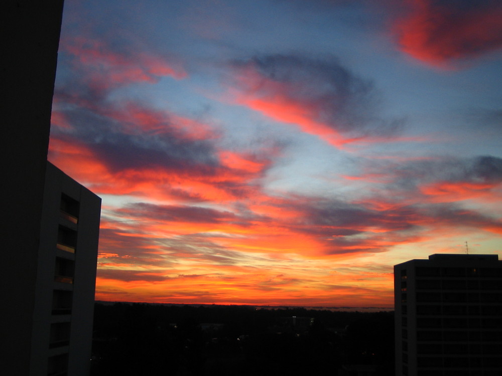 En ville aussi le soleil se couche